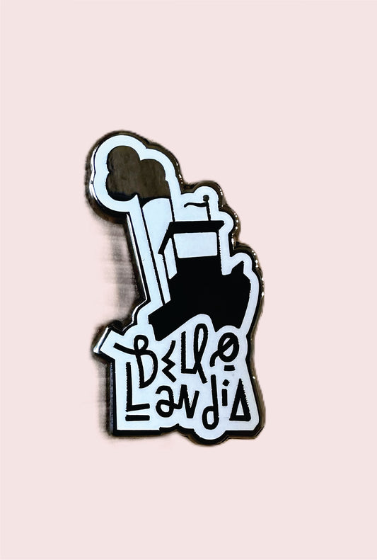 PRE ORDER - Pin Bellolandia